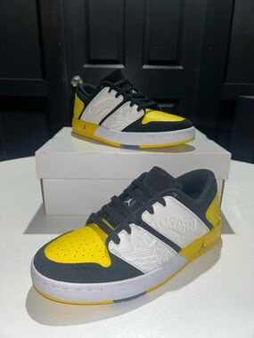 Jordan Nu Retro 1 Low “Tour Yellow” Youth Size 6.5Y